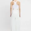 Body de corte alto en blanco Body de corte alto en blanco