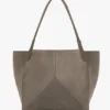 Bolso tote The Victoria grande en gamuza gris guijarro Bolso tote The Victoria grande en gamuza gris guijarro