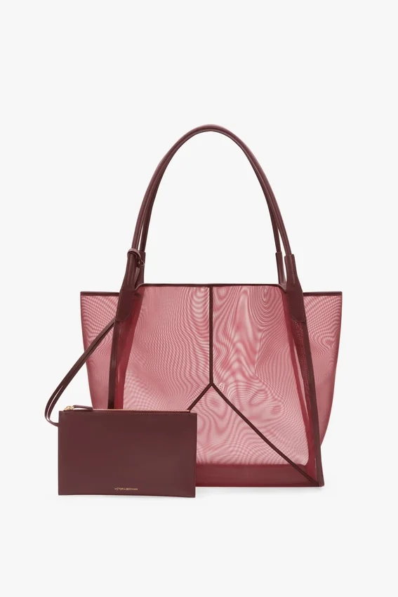 Bolso tote Victoria grande en malla burdeos Bolso tote Victoria grande en malla burdeos