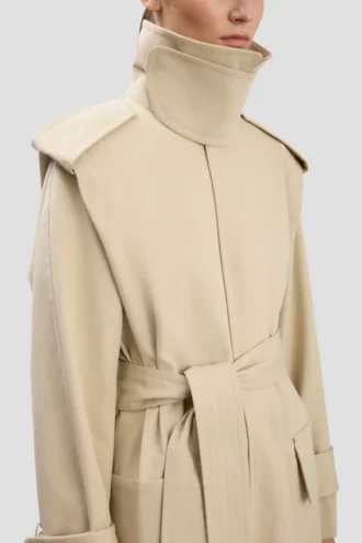 Gabardina Philippa en color beige