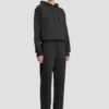 Pantalón jogger con logotipo bordado en negro Pantalón jogger con logotipo bordado en negro