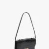Pochette Dorian en piel negra repujada