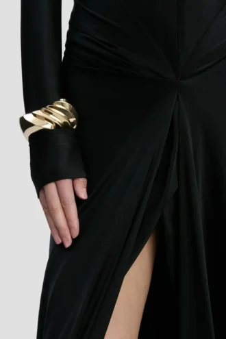 Pulsera tipo brazalete gruesa