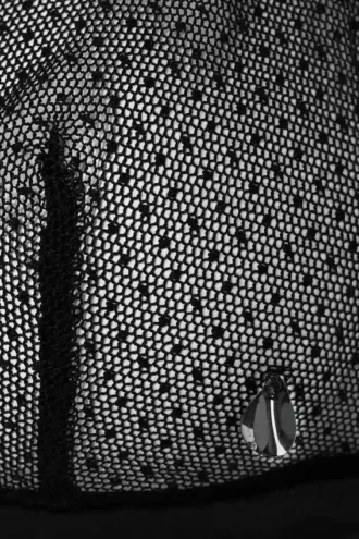 sujetador de malla con detalle de lentejuelas en negro 2 330x495 - Sujetador de malla con detalle de lentejuelas en negro