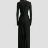 Vestido con aberturas en negro