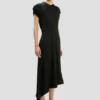 Vestido con hombros retorcidos en negro Vestido con hombros retorcidos en negro