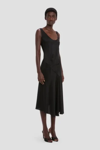 Vestido de encaje en negro