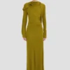 Vestido drapeado de cuello cerrado en color musgo Vestido drapeado de cuello cerrado en color musgo