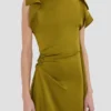 Vestido midi drapeado en color musgo