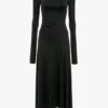 Vestido midi en negro Vestido midi en negro