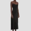 Vestido midi tipo camisola en negro Vestido midi tipo camisola en negro