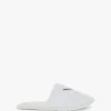 Zapatillas de rizo bordadas VB en blanco Zapatillas de rizo bordadas VB en blanco